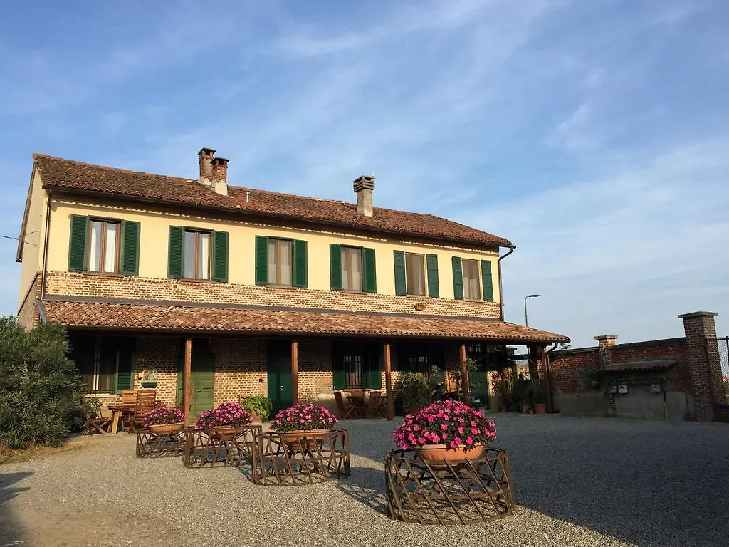 مزرعة للإقامة فيلا Cascina Battivacco ميلان إيطاليا
